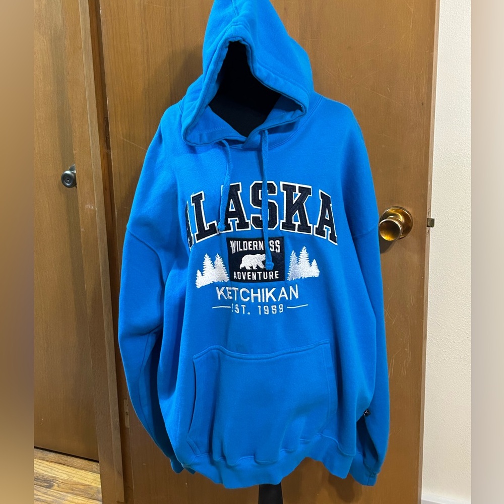 Ketchikan Alaska Blue Embroidered Hooded Pullover Sweatshirt Size 2 XL Valani